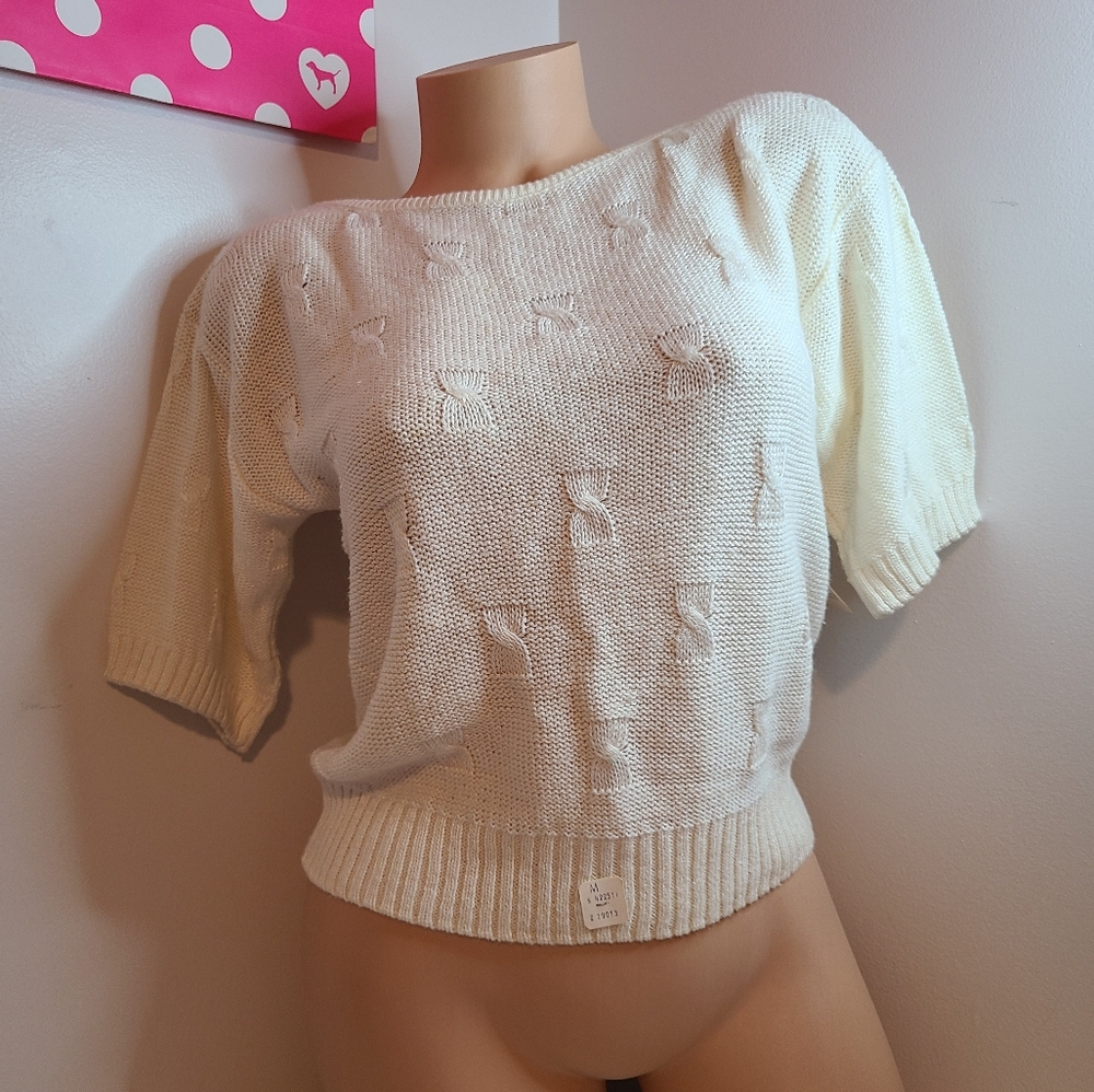 Vintage Linen Blend Sweater with Textured Bow Design Size M